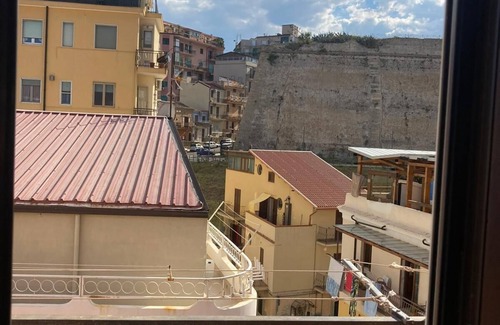 Crotone Apartment | Apartment 2 steps from the sea and downtown