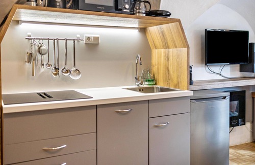 Issengo Apartment | Apartment '2' with Mountain View, Shared Pool and Wi-Fi