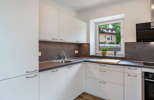 Auer Apartment | Apartment '2' with Mountain View, Wi-Fi and Air Conditioning