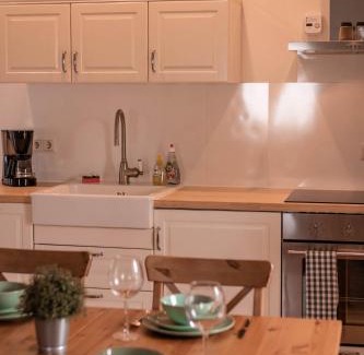 Coburg Apartment | Apartment 28