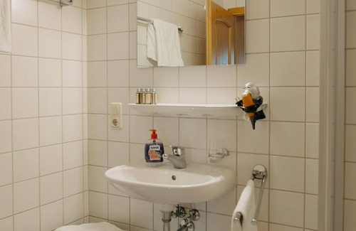 Witzmannsberg Apartment | Apartment-4 im OG-Balcony-Private Bathroom