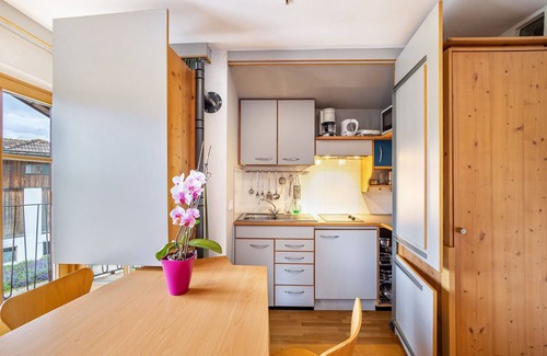 Issengo Apartment | Apartment '6' with Mountain View, Shared Pool and Wi-Fi