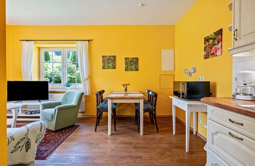Neuenkirchen Apartment | Apartment '7' with Wi-Fi