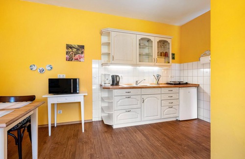 Neuenkirchen Apartment | Apartment '7' with Wi-Fi