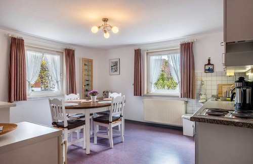 Sankt Maergen Apartment | Apartment '85qm, 2 Schlafzimmer' with Mountain View, Private Terrace and Wi-Fi
