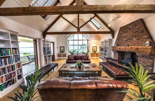 Maldon Apartment | Apartment ∙ 9 bedrooms ∙ 15 guests