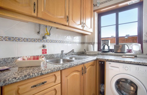 Peniche de Cima Apartment | Apartment 'A O - La Source' with Balcony and Wi-Fi