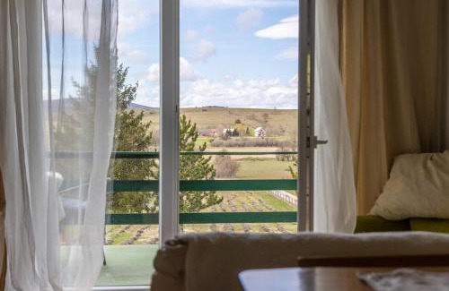 Udbina House | Apartment Ajda
