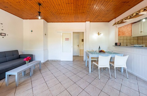 Roda Apartment | Apartment 'Alexandros Two Bedroom 4' with Shared Pool, Wi-Fi and Air Conditioning