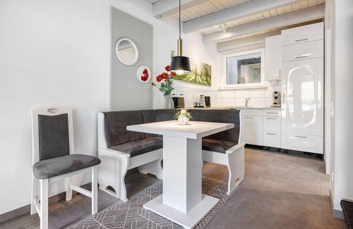 Doerentrup Apartment | 'Apartment am Wald' with Private Terrace and Shared Garden