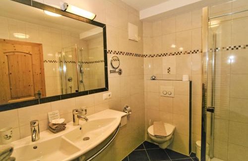 Zillertal Apartment | Apartment Apartment Wallischer Johann by Interhome