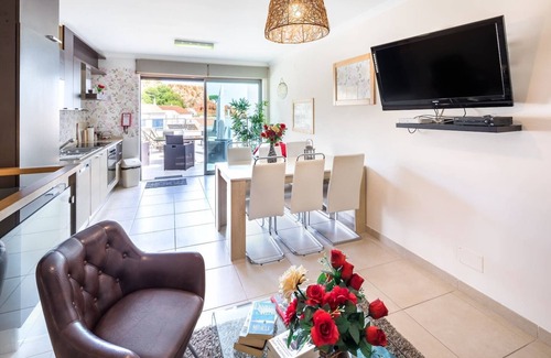 Vale de Carro Apartment | Apartment Aphrodite - Front Beach Olhos de Água - Portugal