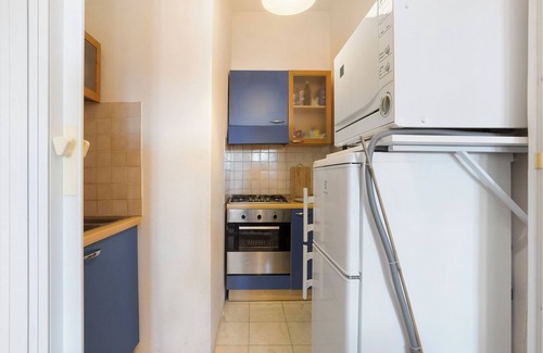 Marina di Carrara Apartment | Apartment 'Appartamento Mare Marina Di Carrara' with Sea View, Private Terrace and Wi-Fi