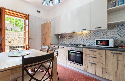Marina Serra Apartment | Apartment 'Appartamento Rosa' with Sea View, Private Terrace and Wi-Fi