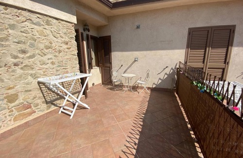 Ficarra Apartment | Apartment 'Appartamento 4 - Stanza 43' with Shared Terrace, Wi-Fi and Air Conditioning