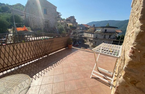 Ficarra Apartment | Apartment 'Appartamento 4 - Stanza 43' with Shared Terrace, Wi-Fi and Air Conditioning