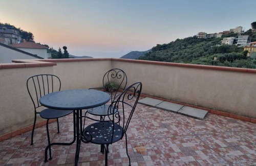 Ficarra Apartment | Apartment 'Appartamento 4 - Stanza 43' with Shared Terrace, Wi-Fi and Air Conditioning