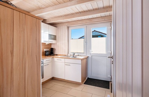 Wesselburenerkoog Apartment | Apartment 'Aquamarin' with Private Terrace and Private Garden