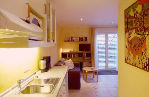 Wasserburg Apartment | Apartment 'Bania' with Private Terrace, Wi-Fi and Air Conditioning