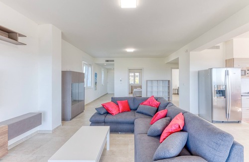 Fontanelle Apartment | Apartment 'Bianca' with Sea View, Wi-Fi and Air Conditioning