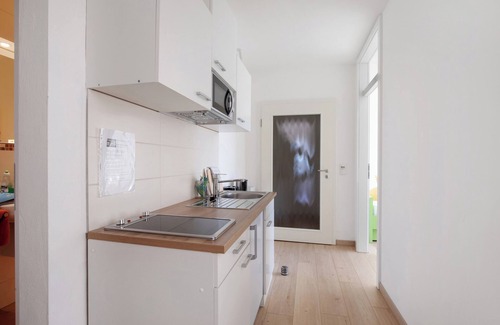 Mickhausen Apartment | Apartment 'Birkethof Gartenblick' with Mountain View, Private Terrace and Wi-Fi