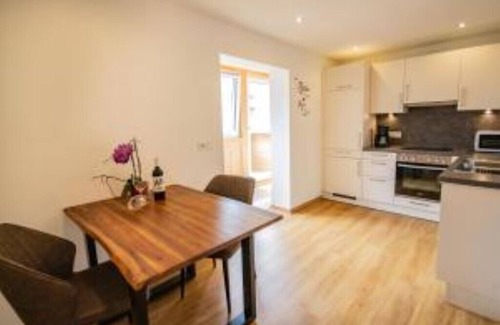 Trins Apartment | Apartment Cafe Max 2 with balcony 55 m2