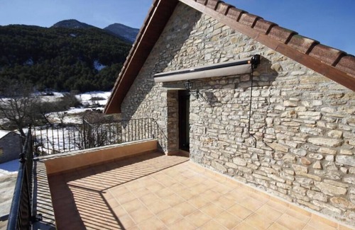 Borrastre Apartment | Apartment 'Cambolino' with Mountain View, Private Terrace and Wi-Fi
