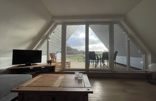 Grosssolt Apartment | Apartment 'Carolin Witt' with Balcony and Wi-Fi