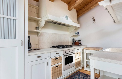 Bedollo Apartment | Apartment Casa Lidia Attico 7 with Mountain View, Terrace & Wi-Fi