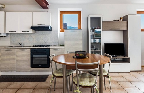 Bedollo Apartment | Apartment Casa Lidia 4 with Mountain View, Balcony & Wi-Fi
