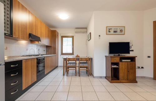 Sant'Anna Arresi Apartment | Apartment Casa Colonia 1 with Sea View, Shared BBQ and Wi-Fi