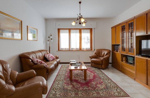 Narbolia Apartment | Apartment 'Casa vacanza Sandra' with garden, terrace & A/C