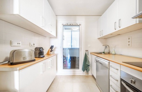 Roldan Apartment | Apartment "Casa Verde" with Mountain View, Shared Pool & Wi-Fi