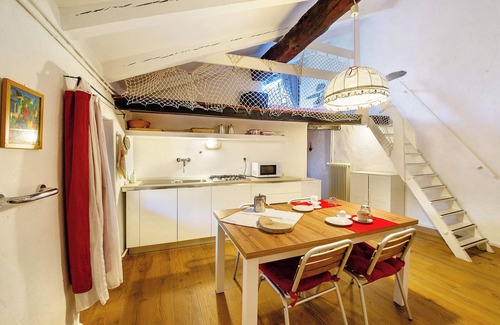 Saint Maurice Apartment | Apartment 'Cascina Des Religieuses - Feuillage' with Mountain View