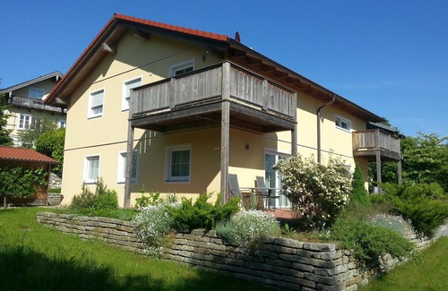 Bad Endorf Apartment | Apartment Castle Lake