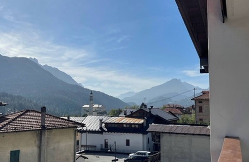 Domegge di Cadore Apartment | Apartment 'Ciasa De Pauli' with Mountain View, Balcony and Wi-Fi
