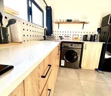 Waterkloof Glen Apartment | Apartment close to Menlyn Maine