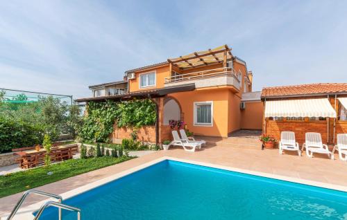 Strpacici House | Apartment Complex Villa Visnjan with Pool