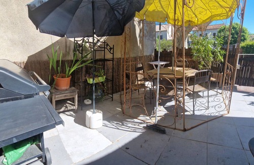 Ruoms Apartment | Apartment 'De Charme' with Private Terrace, Shared Garden and Wi-Fi