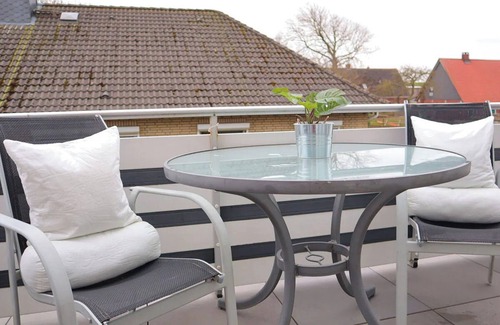 Neufeld Apartment | Apartment "Strandaster" only a few minutes walk from the dike!