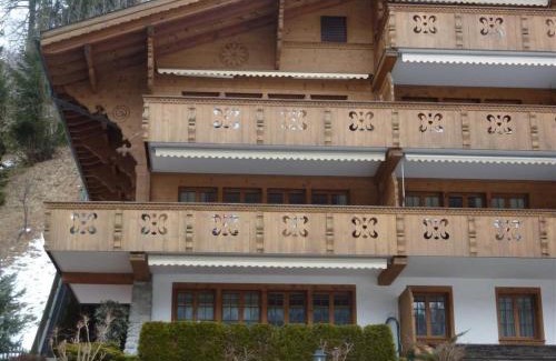 Zweisimmen Nr Gstaad Apartment | Apartment Drive - Nr- 3 by Interhome