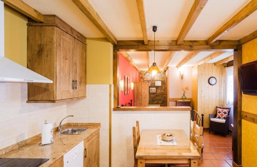 Caboalles de Abajo Apartment | Apartment 'El Hechizo' with Mountain View, Shared Pool and Wi-Fi