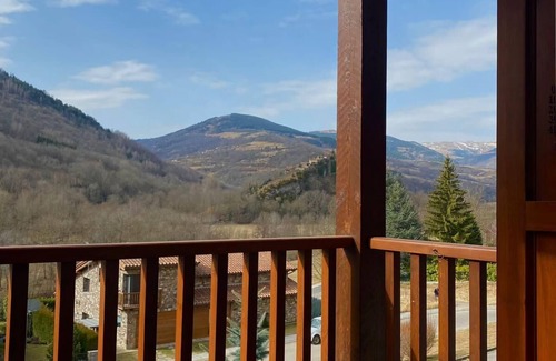 Llanars Apartment | Apartment "El Mirador de Llanars" with Access to Ski Slopes & Mountain View