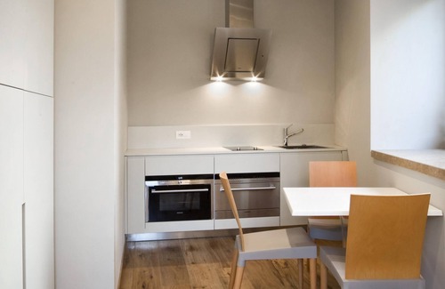 Morro d'Alba Apartment | Apartment- Ensuite with Shower- City View