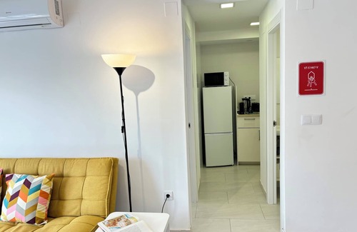 Playa Pobla de Farnals Apartment | Apartment on the Pobla de Farnals Beach, with Pool and fast WiFi