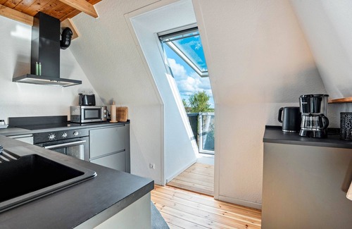 Dollerup Apartment | Apartment 'Fehrsland 1' with Shared Garden