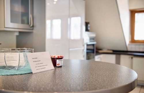 Waggershausen Apartment | Apartment 'Ferienwohnung Im Haus Haller' with Balcony and Wi-Fi