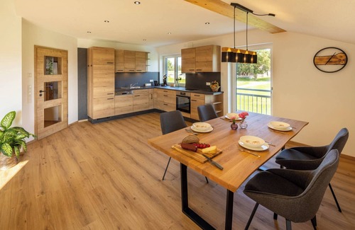 Unterallgau Apartment | Apartment 'Ferienwohnung Egg-Hof' with Mountain View, Private Terrace and Wi-Fi