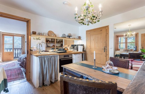Anzenbach Apartment | Apartment 'Ferienappartement 2 - Lockstein ' with Mountain View, Private Garden and Wi-Fi