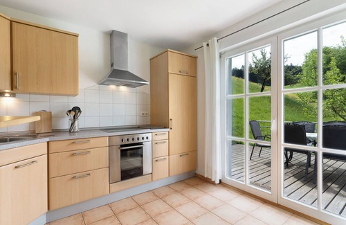 Schenkenzell Apartment | Apartment 'Ferienhaus 1 - Wohnung Tanne, 78qm' with Mountain View, Private Terrace and Wi-Fi